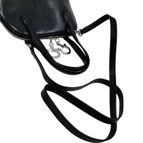 Salvatore Ferragamo Vintage Small Crossbody Bag Black Leather. - Picture 8 of 12